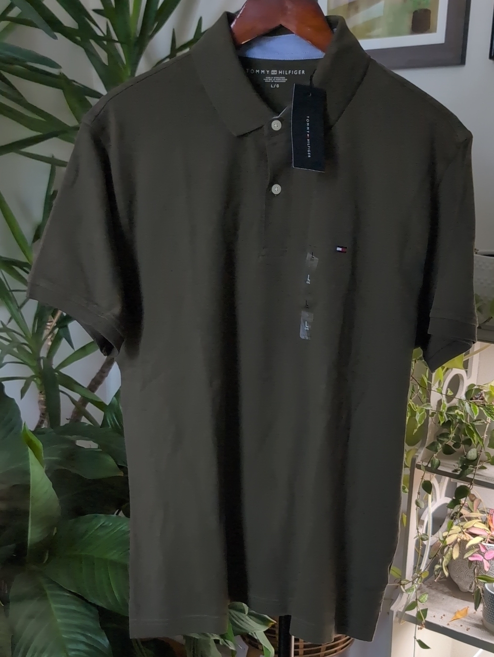 NWT Tommy Hilfiger Men's Dark Olive Green Polo - Picture 1 of 4